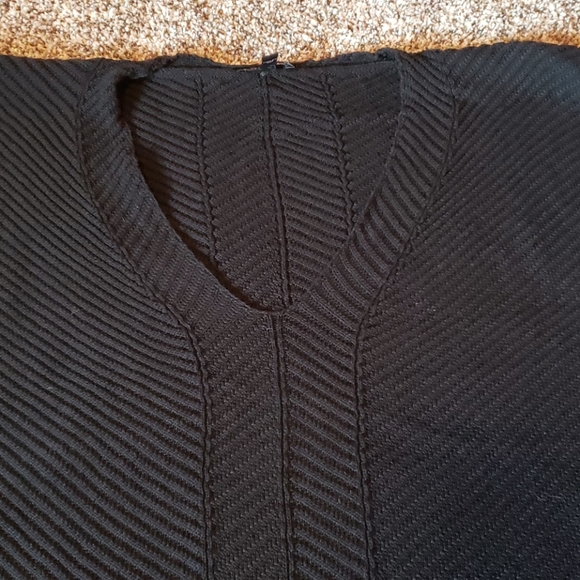 Express xs sweater - Picture 2 of 3